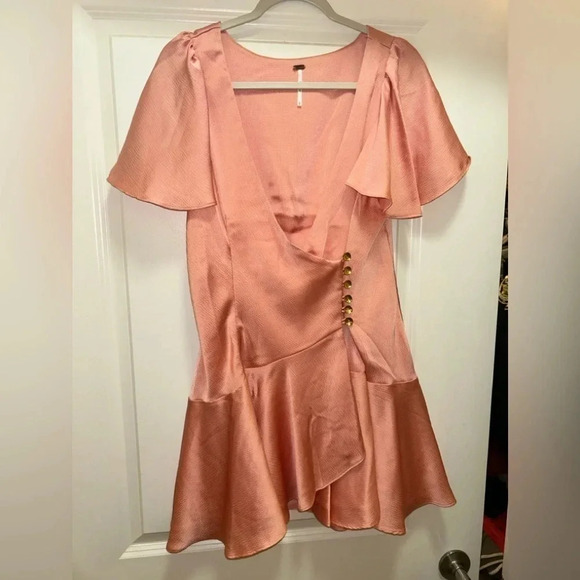 Free People NWOT Peach Scarlett Ruffle Mini Dress Size Small - Picture 7 of 9